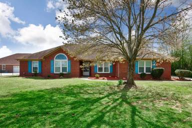 Main picture of 620 Gooch Ln