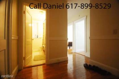 Main picture of 368 Riverway