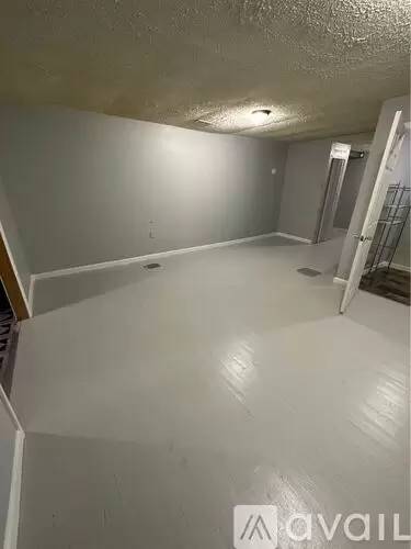 Main picture of 491 1/2 E 2nd St