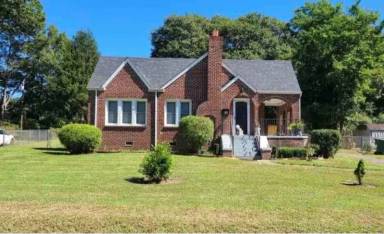 Main picture of 836 Old Modena St