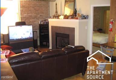 Main picture of 1740 N Maplewood Ave