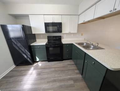 Main picture of 2350 Horne Ave