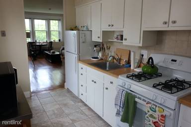 Main picture of 1999 Commonwealth Ave