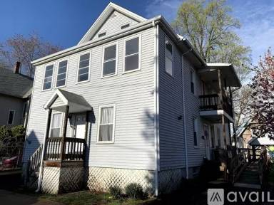 Main picture of 9 Bassett St