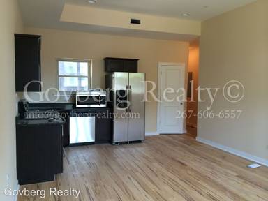 Main picture of 1411 W Thompson St