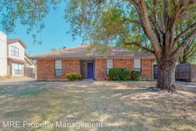 Main picture of 5703 Bramblewood Ct