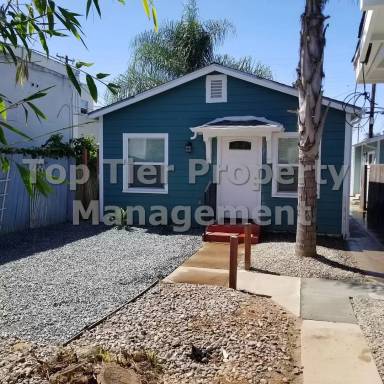 Main picture of 2943 Kalmia St