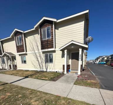 Main picture of 2541 NW Cedar Ave