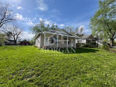 Main picture of 2433 Morton St