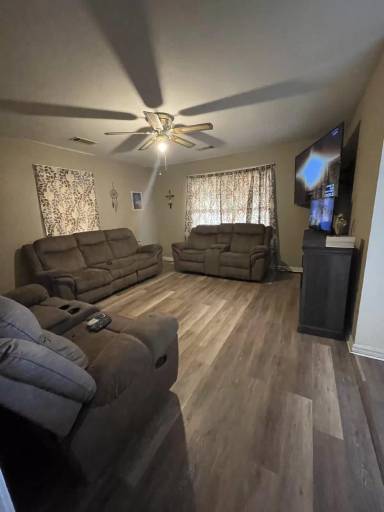 Main picture of 308 S Main St