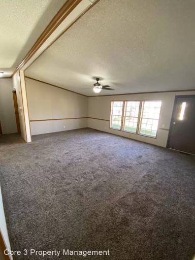 Main picture of 8 Geneva Ct