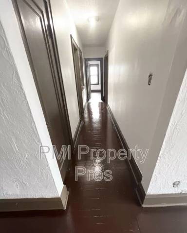 Main picture of 1710 W Atkinson Ave