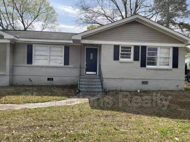 Main picture of 3614 Vivian Ln