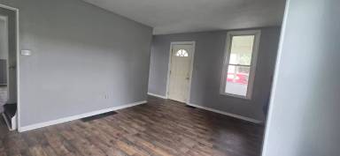 Main picture of 461 E Garfield Ave