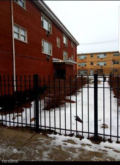 Main picture of 8213 S Exchange Ave