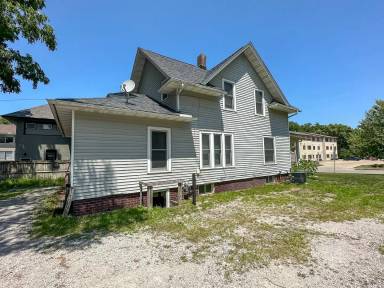 Main picture of 531 Welch Ave