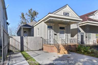 Main picture of 2126 Franklin Ave