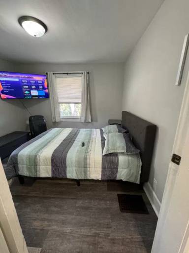 Main picture of 1210 N Kealing Ave