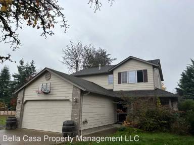 Main picture of 3017 NE Buel Dr