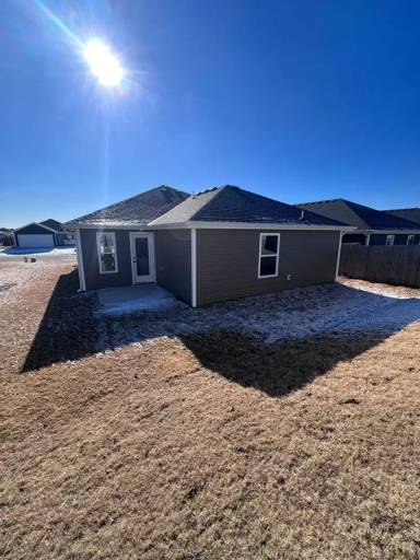 Main picture of 309 Eagle Edge Ave