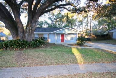 Main picture of 7803 Dartmoor Dr