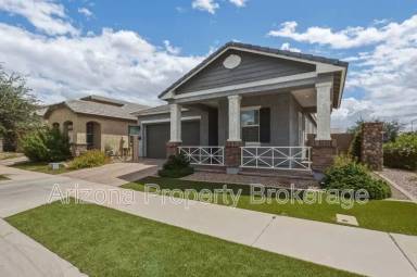 Main picture of 2747 S Wildrose