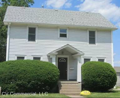 Main picture of 1021 W 22nd St