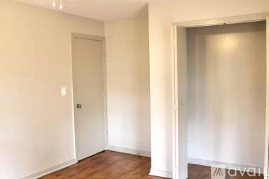 Main picture of 11 Robin Ln