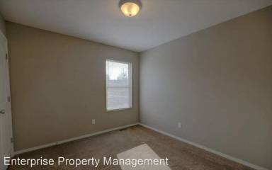 Main picture of 1055 S Calabria Ave