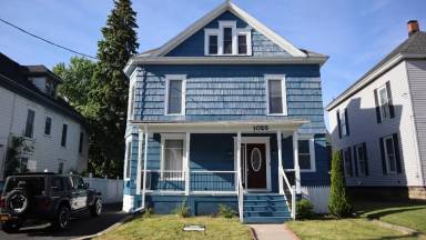 Main picture of 1025 Boyd St