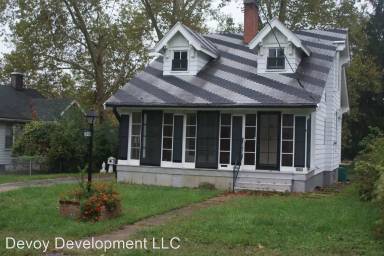 Main picture of 2646 Terrace Ln