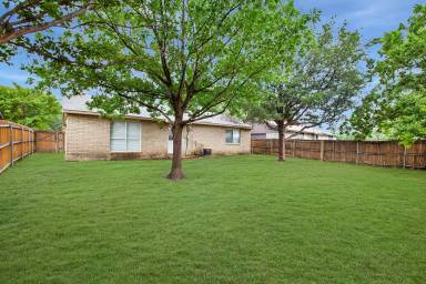 Main picture of 5308 Gates Dr