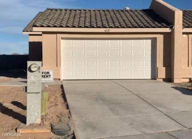 Main picture of 3719 S Desert Sky Dr