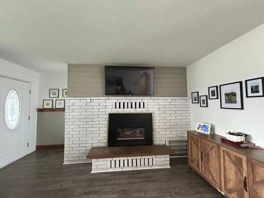 Main picture of 378 S Central Valley Dr