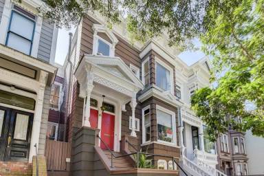 Main picture of 2015 Pine St