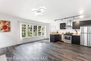 Main picture of 453 S Wilton Pl