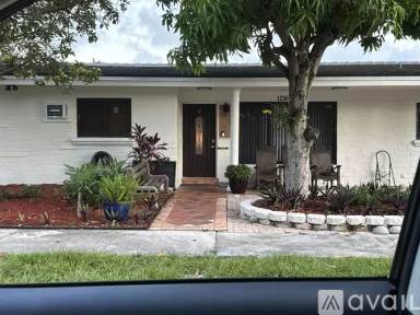 Main picture of 1216 N Park Rd