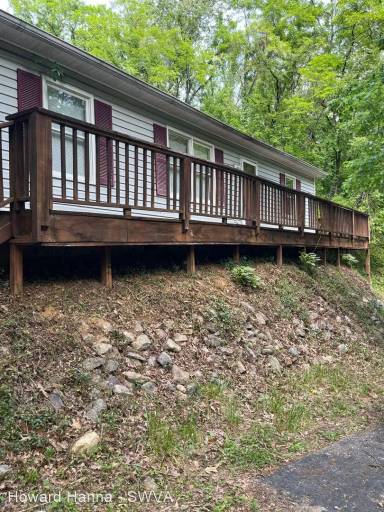 Main picture of 1645 McCauley Ave