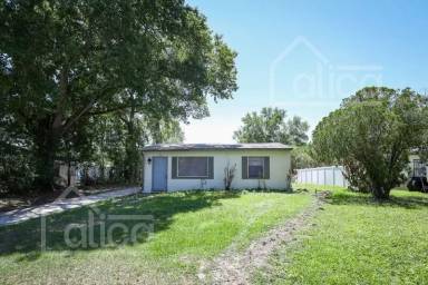 Main picture of 3810 Thompson St