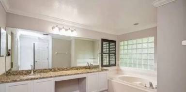 Main picture of 14203 Hogan Dr