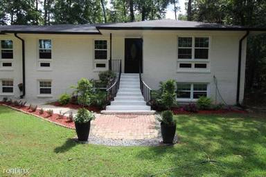 Main picture of 605 Dalrymple Rd