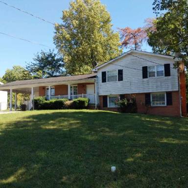 Main picture of 500 Glenpark Dr