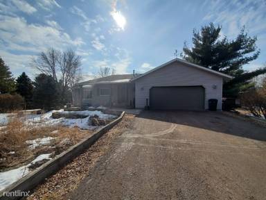 Main picture of 11976 Radisson Rd NE