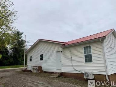 Main picture of 6622 W Lee Hwy
