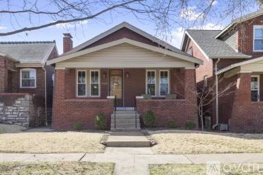 Main picture of 5504 Itaska St