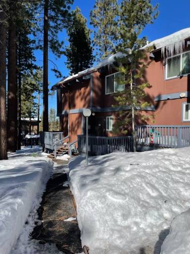 Main picture of 1410 Ski Run Blvd