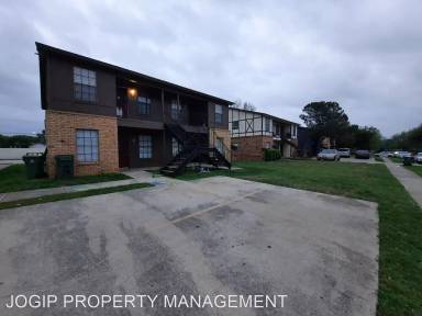 Main picture of 209 Roberts Cir
