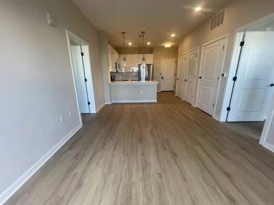 Main picture of 165 Avenue F