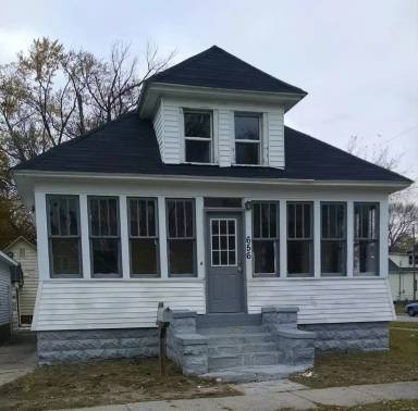Main picture of 656 McLaughlin Ave