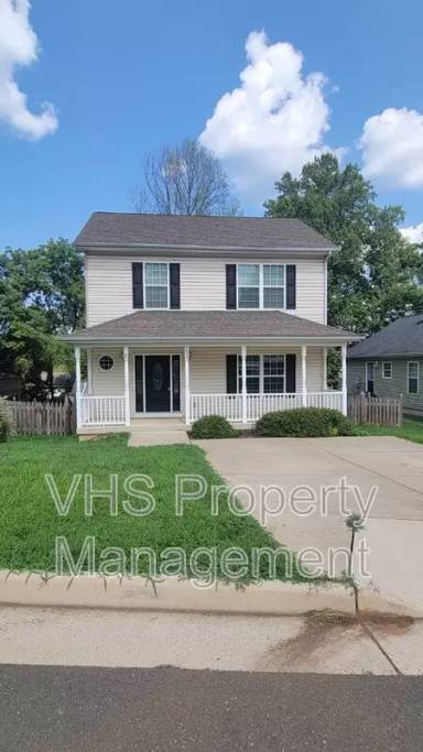 Main picture of 163 Sterling Ct